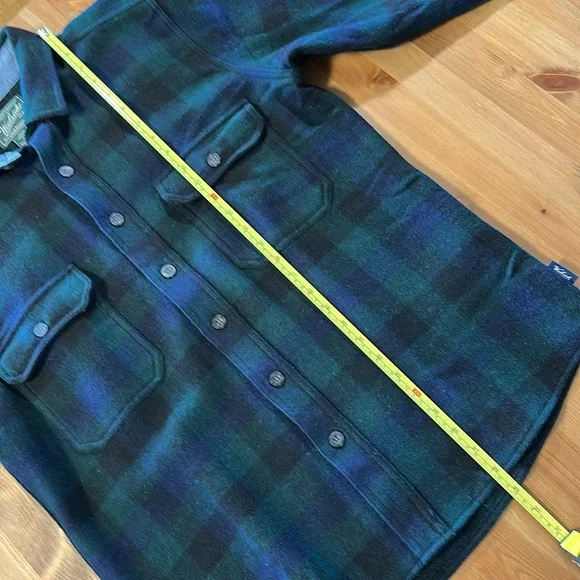Woolrich Heavy Wool Shirt - Picture 7 of 8